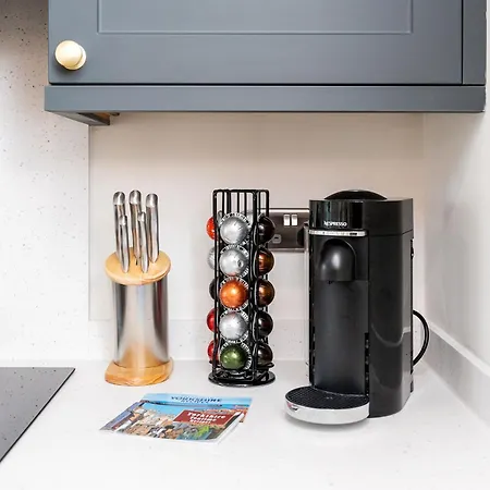 Escape - Chic 1 Bed In Leeds (West Yorkshire)